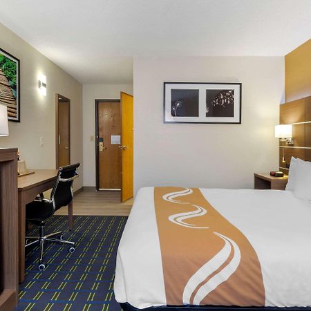 Quality Inn Lee Zewnętrze zdjęcie