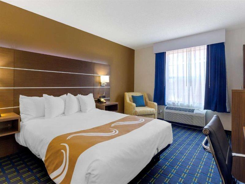 Quality Inn Lee Zewnętrze zdjęcie