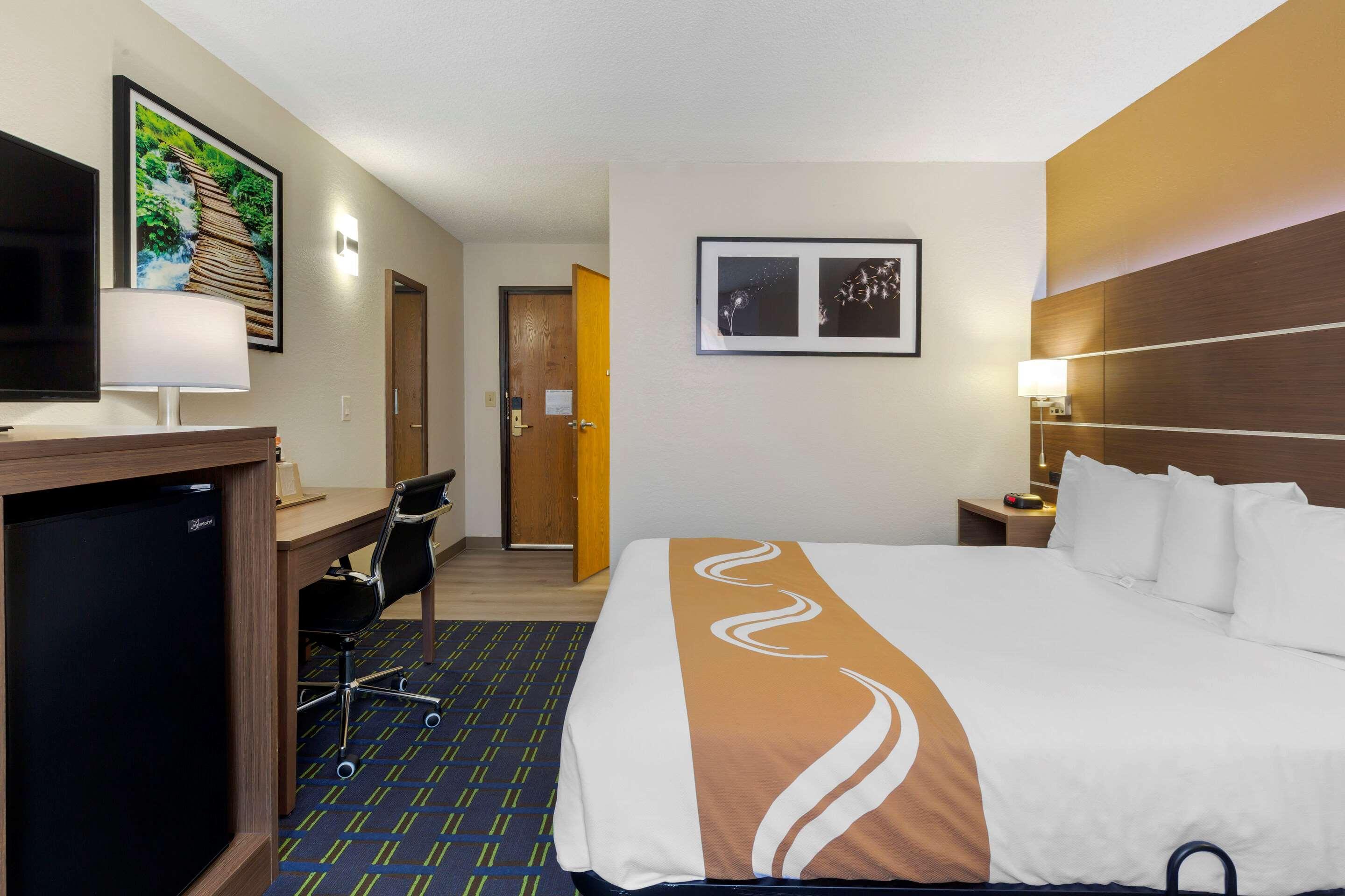 Quality Inn Lee Zewnętrze zdjęcie