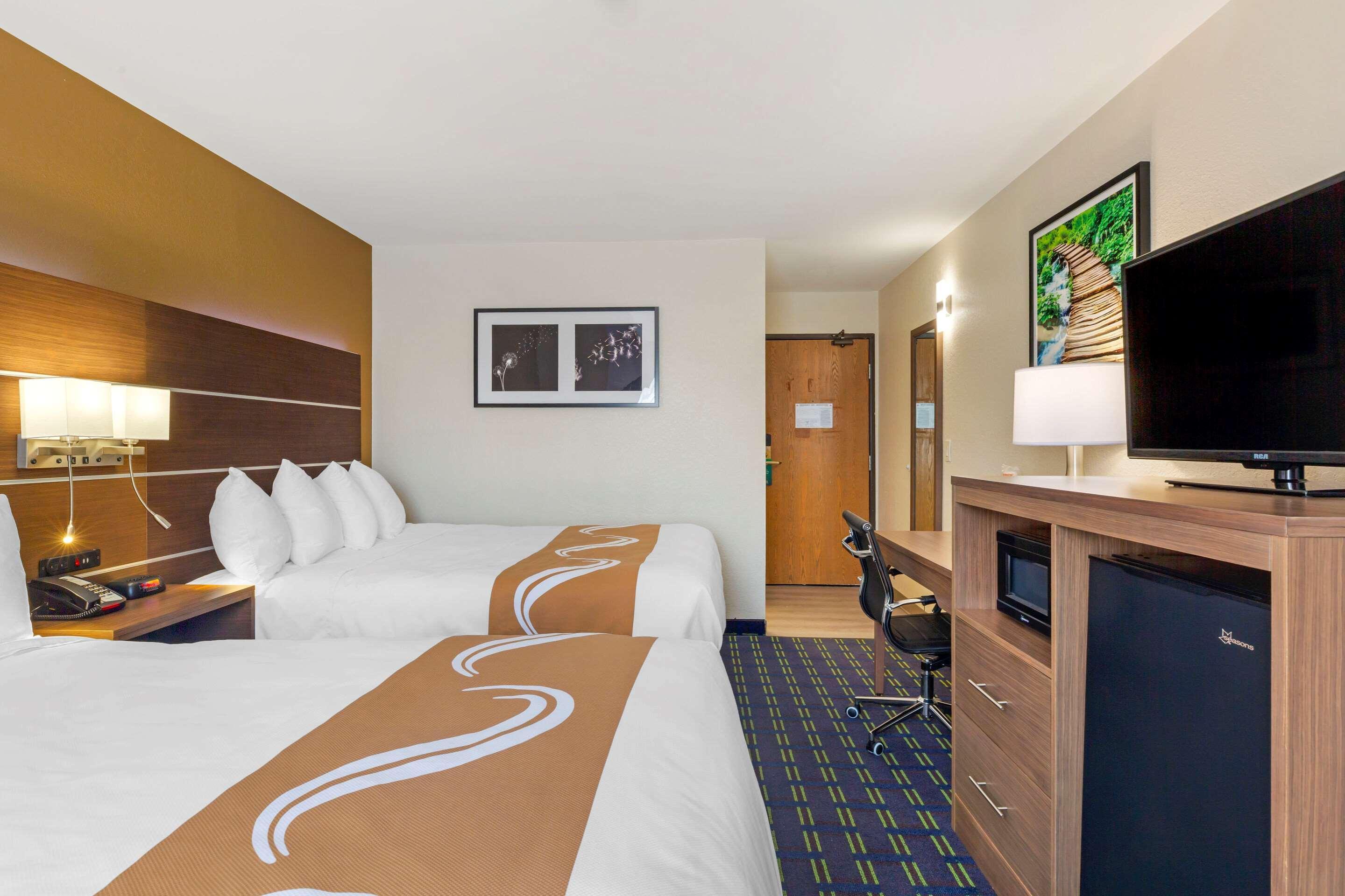 Quality Inn Lee Zewnętrze zdjęcie