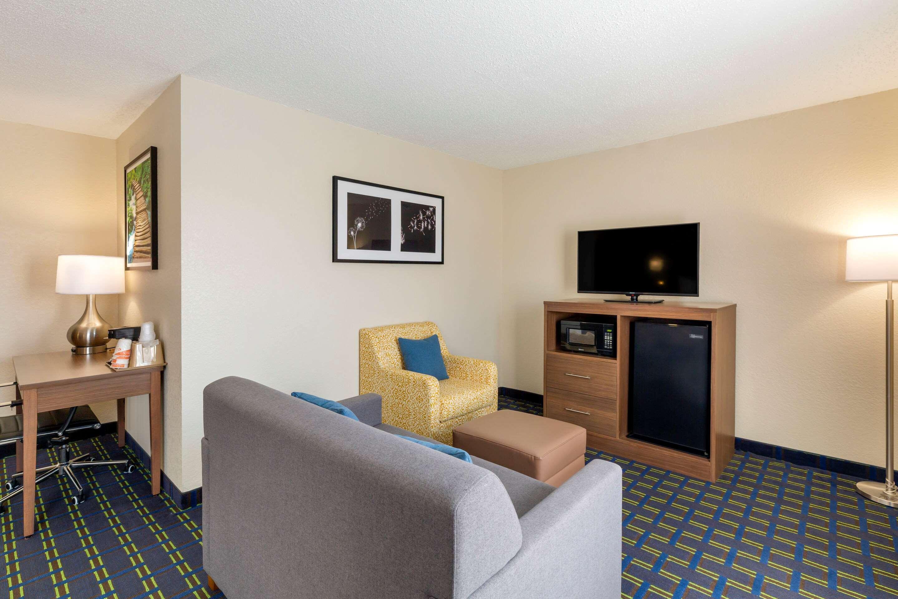 Quality Inn Lee Zewnętrze zdjęcie