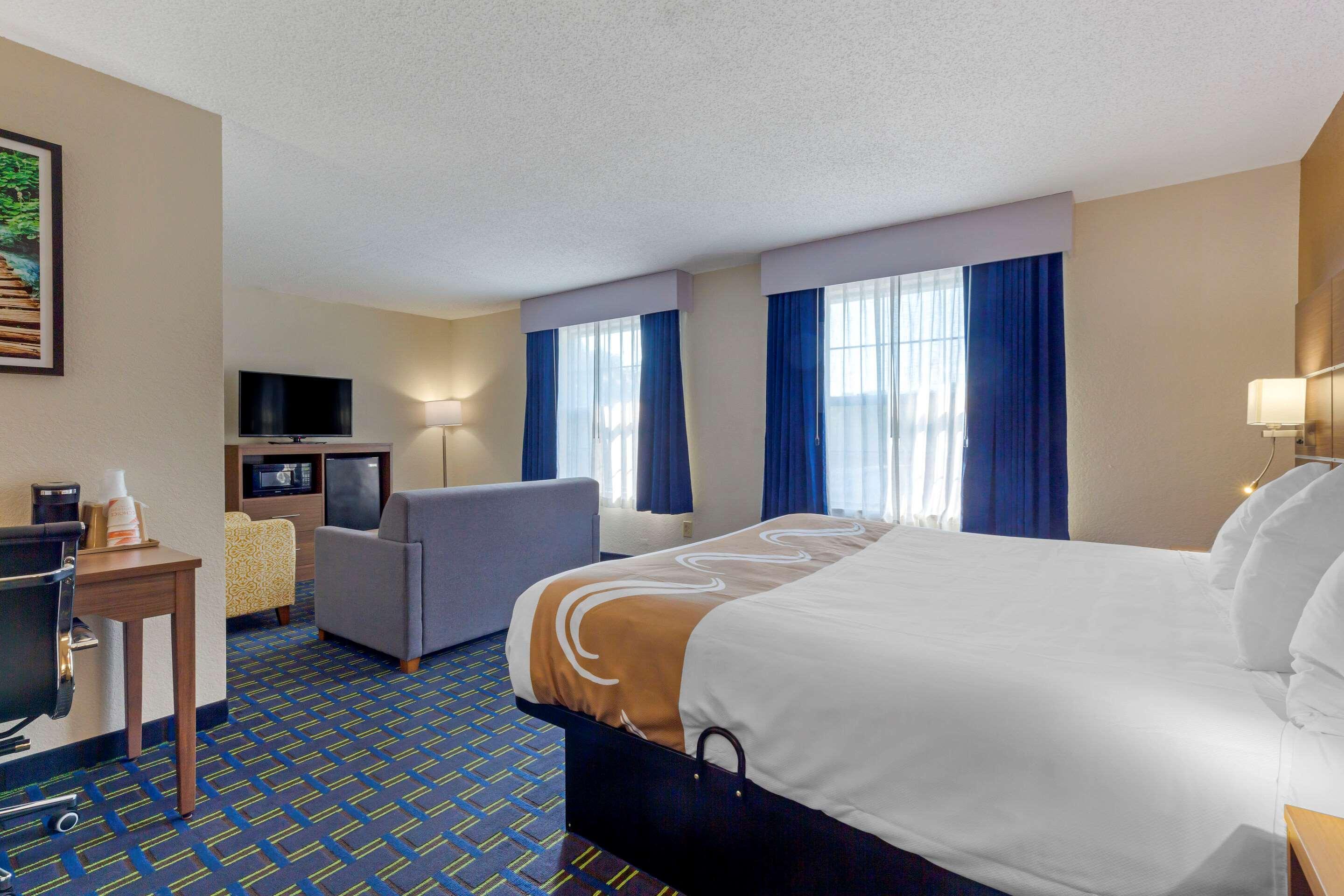 Quality Inn Lee Zewnętrze zdjęcie