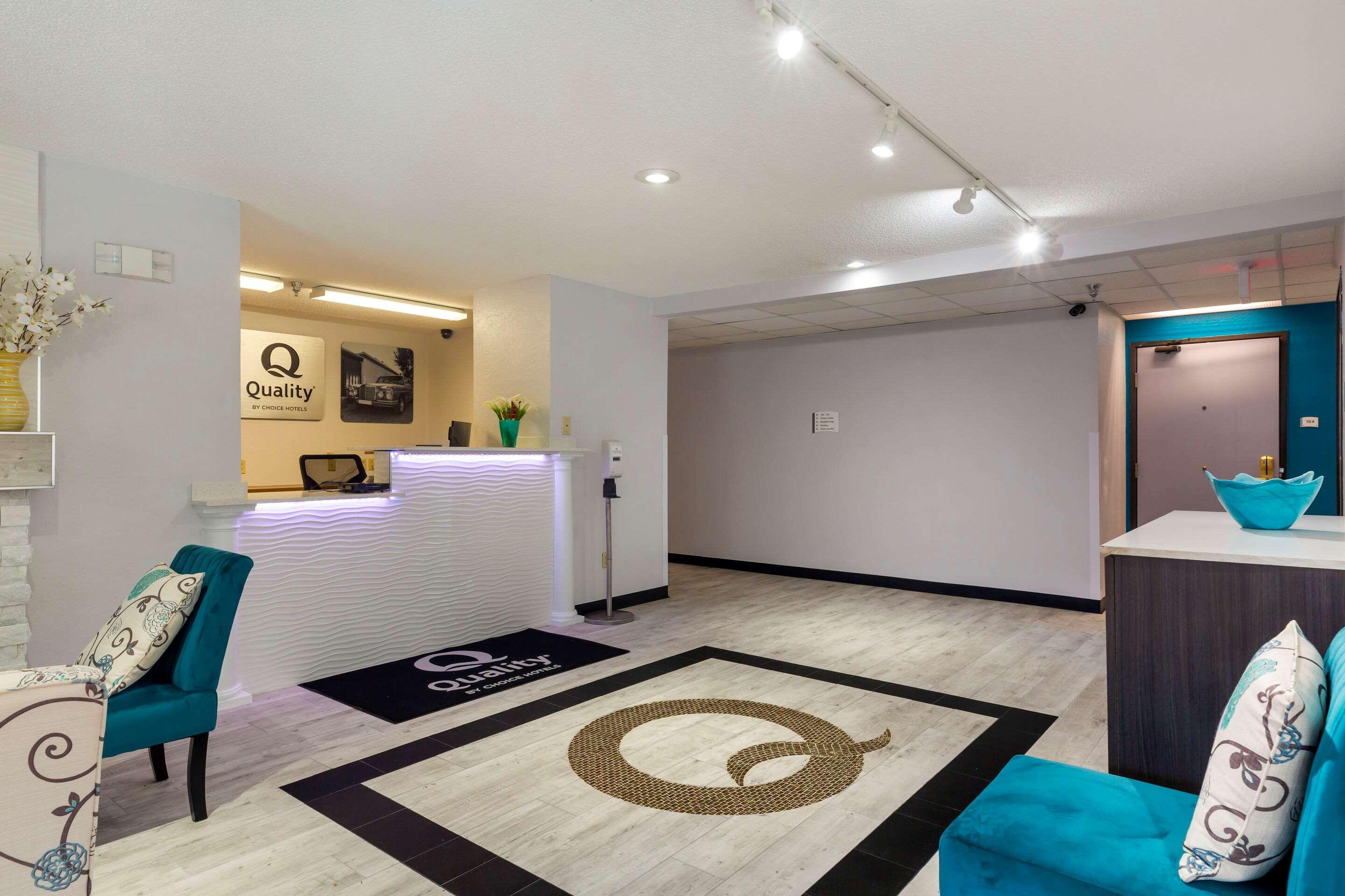 Quality Inn Lee Zewnętrze zdjęcie