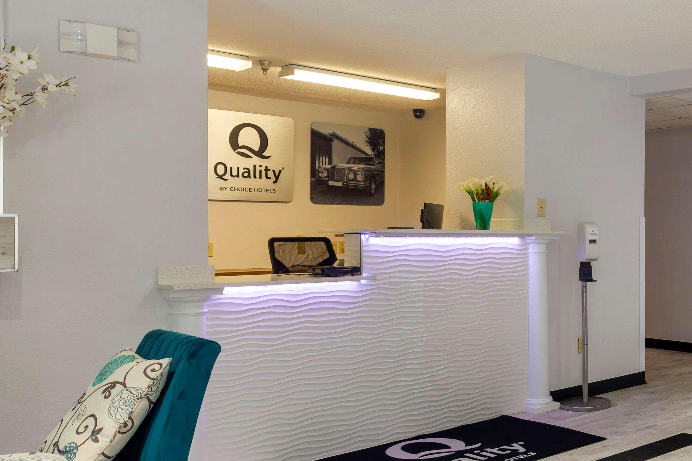 Quality Inn Lee Zewnętrze zdjęcie
