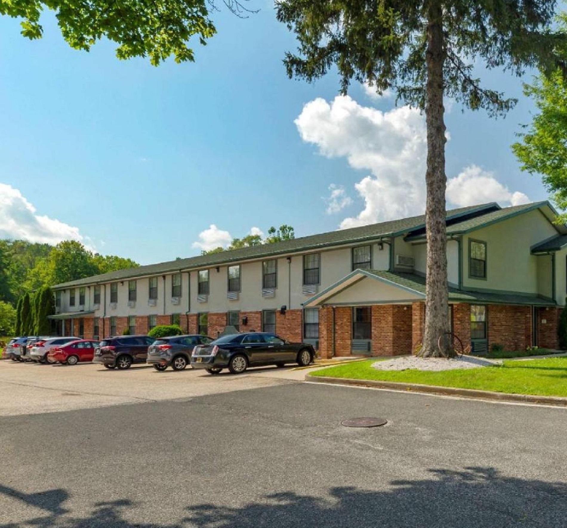 Quality Inn Lee Zewnętrze zdjęcie