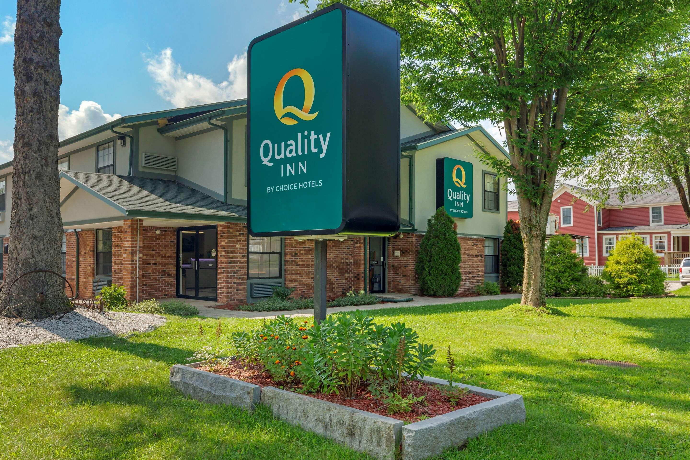 Quality Inn Lee Zewnętrze zdjęcie